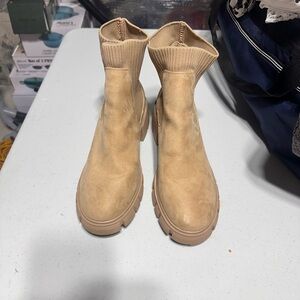Women's Tan Ankle Boots